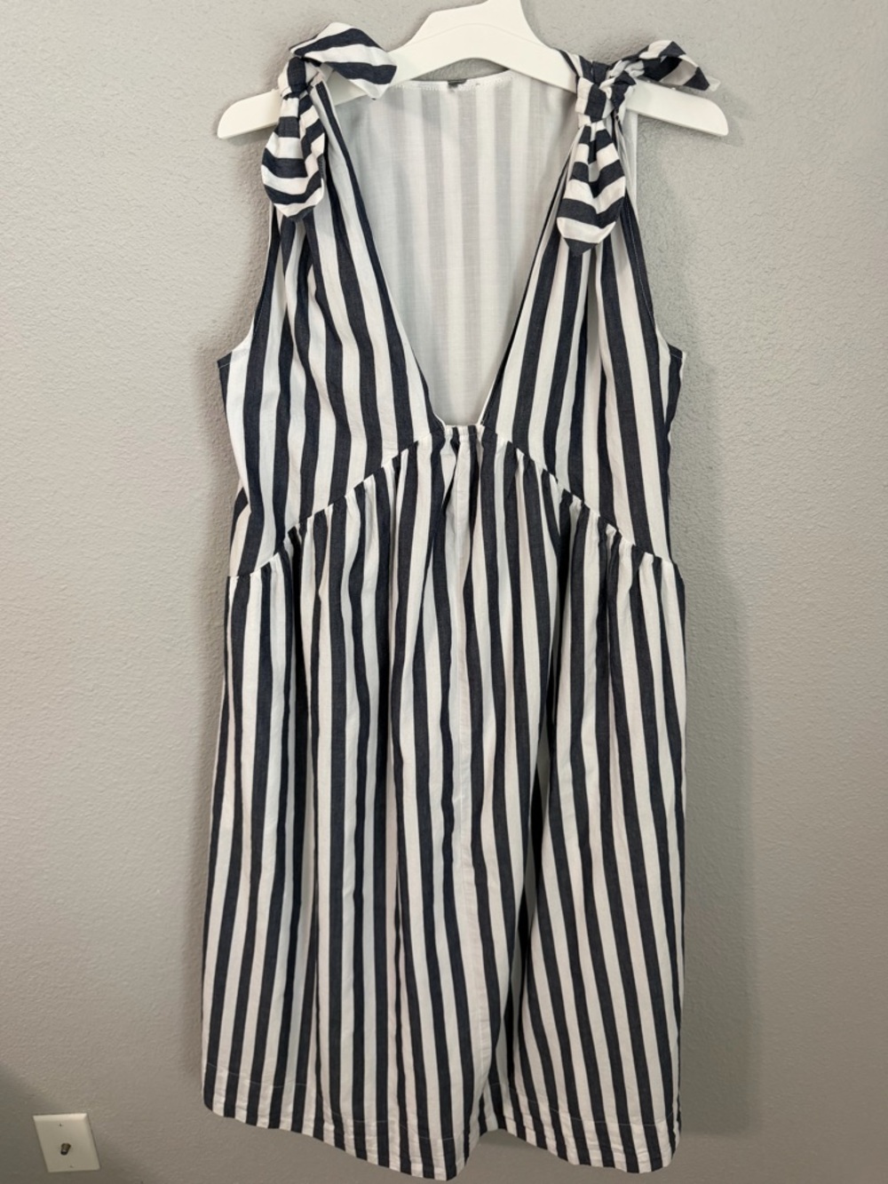 Anthropologie Striped Tie-Shoulder Midi Dress with POCKETS Size S (XS)